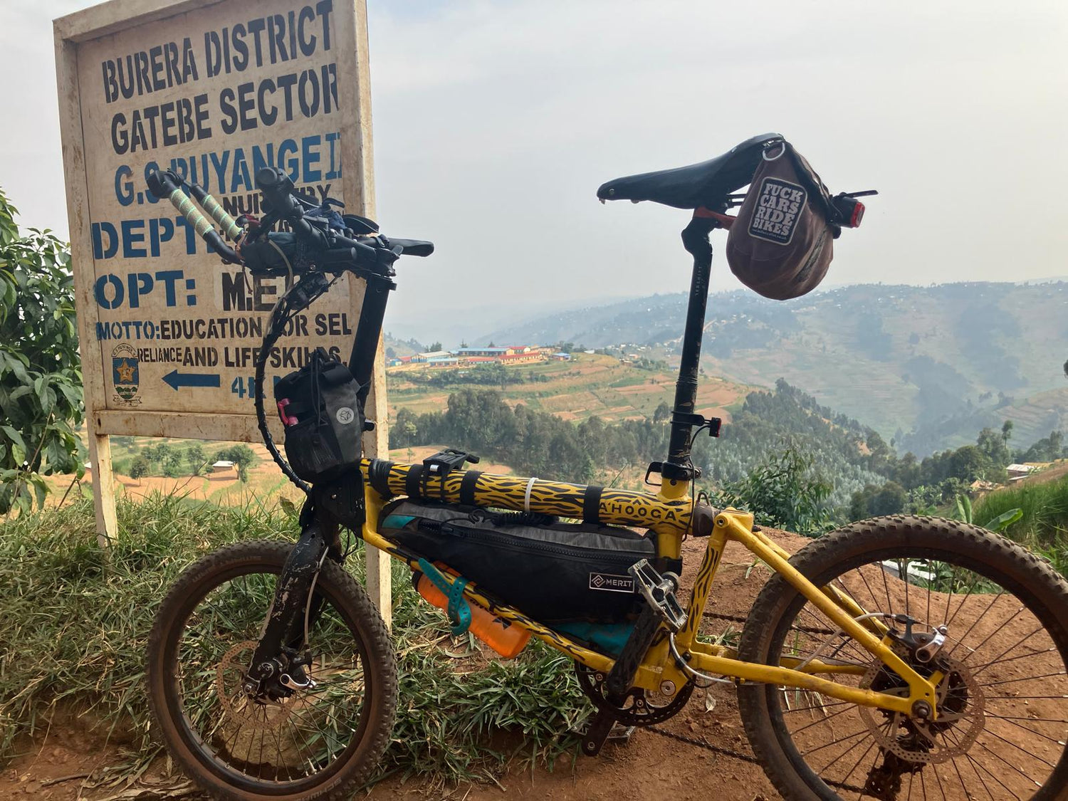 <span style="color: #000;"> <b>ULTRA RACING ON A FOLDING BIKE</b></span>